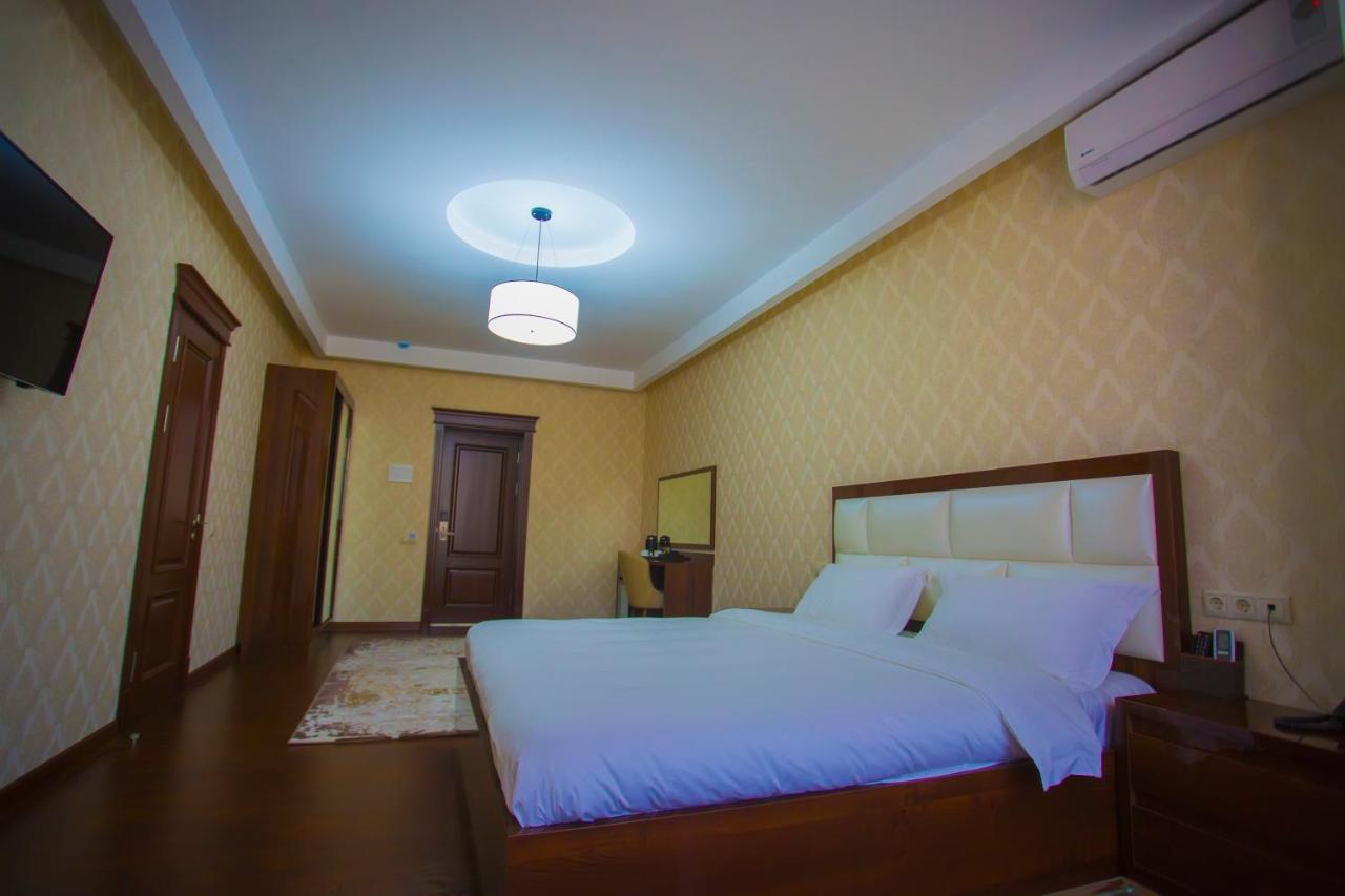 Hotel Ayni ドゥシャンベ エクステリア 写真