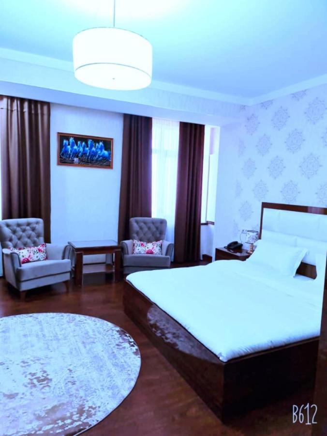 Hotel Ayni ドゥシャンベ エクステリア 写真