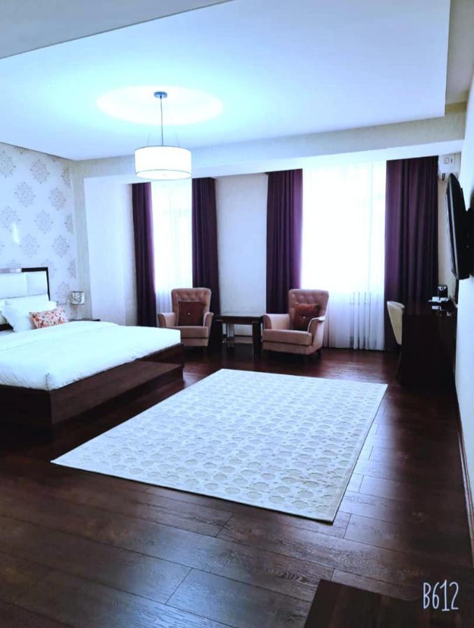 Hotel Ayni ドゥシャンベ エクステリア 写真