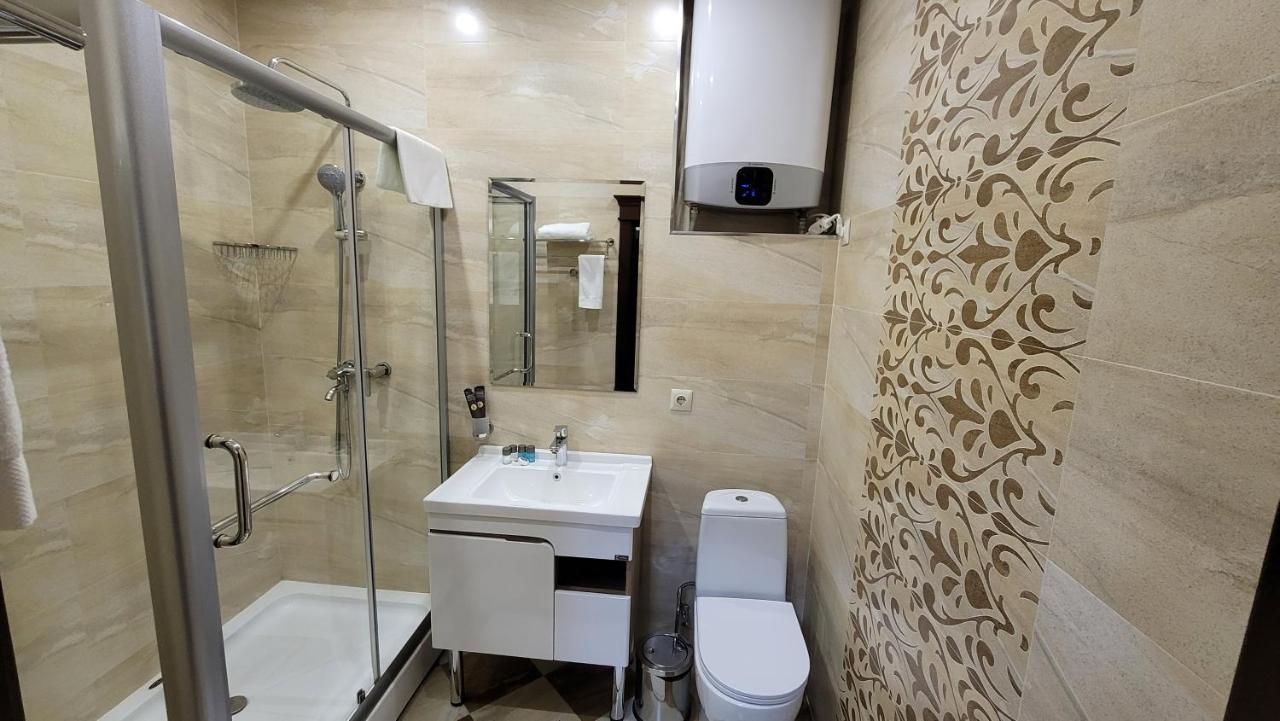 Hotel Ayni ドゥシャンベ エクステリア 写真