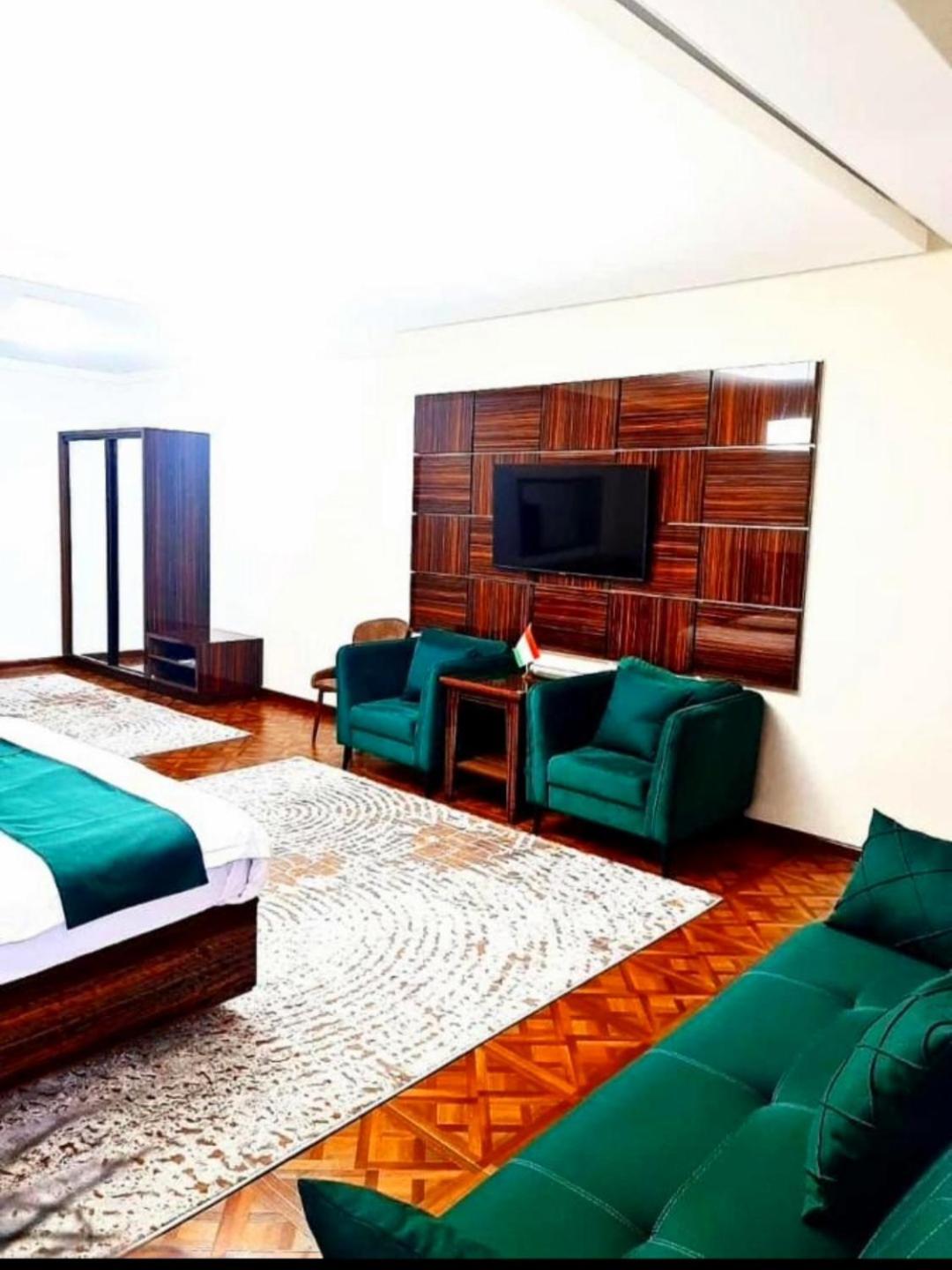 Hotel Ayni ドゥシャンベ 部屋 写真